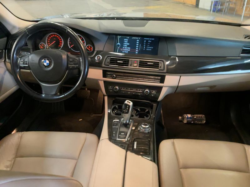 BMW 5er 535i xDrive 2011 – снимка 17
