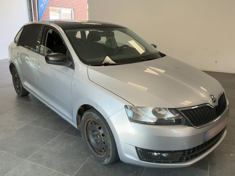 Skoda Rapid Spaceback 1.6 TDI Elegance 2014 – снимка 12