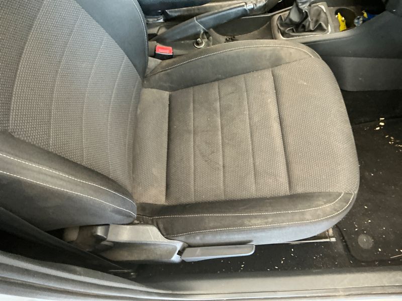 Skoda Rapid Spaceback 1.6 TDI Elegance 2014 – снимка 24