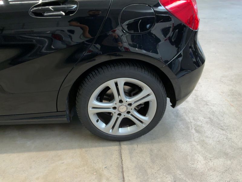 Mercedes-Benz A-Klasse A 180 BlueEfficiency Urban 2013 – снимка 5