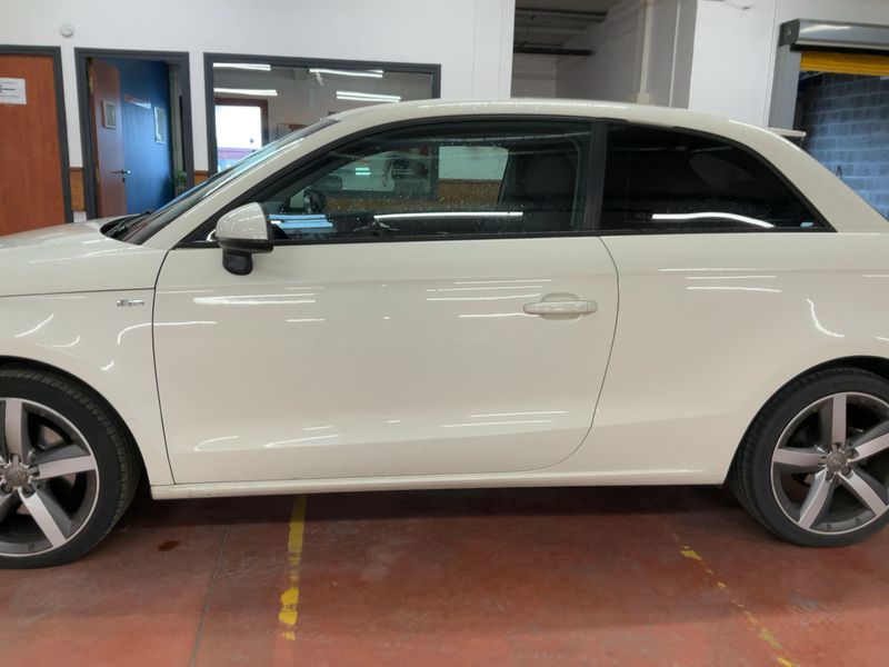 Audi A1 1.4 TFSI Ambition 2013 – снимка 4