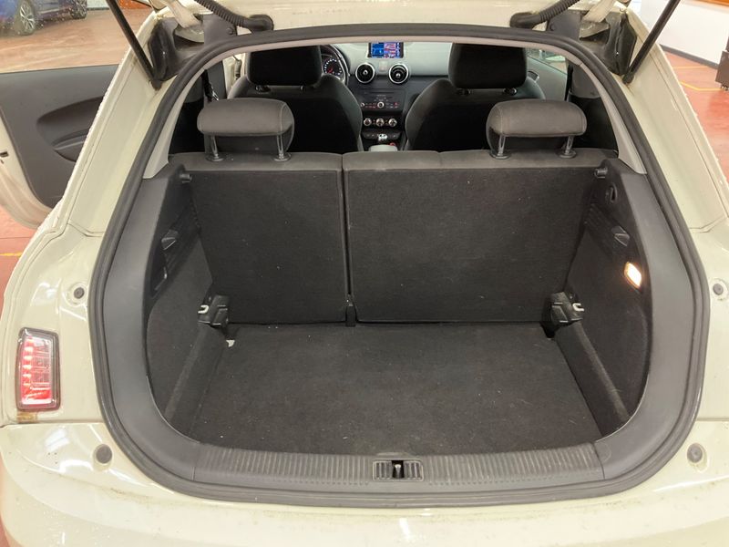 Audi A1 1.4 TFSI Ambition 2013 – снимка 15