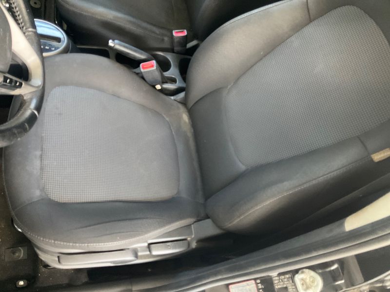 Hyundai i20 1.4 Comfort 2014 – снимка 33