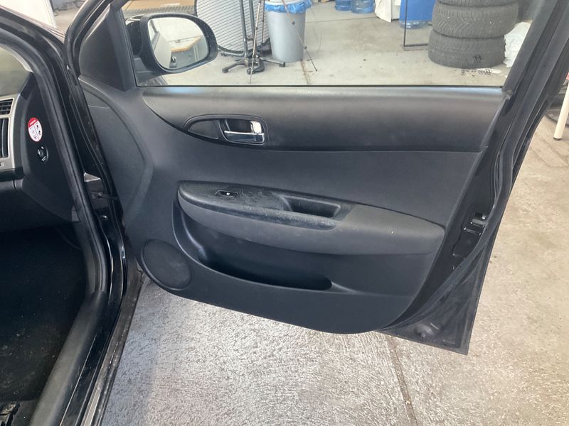 Hyundai i20 1.4 Comfort 2014 – снимка 30