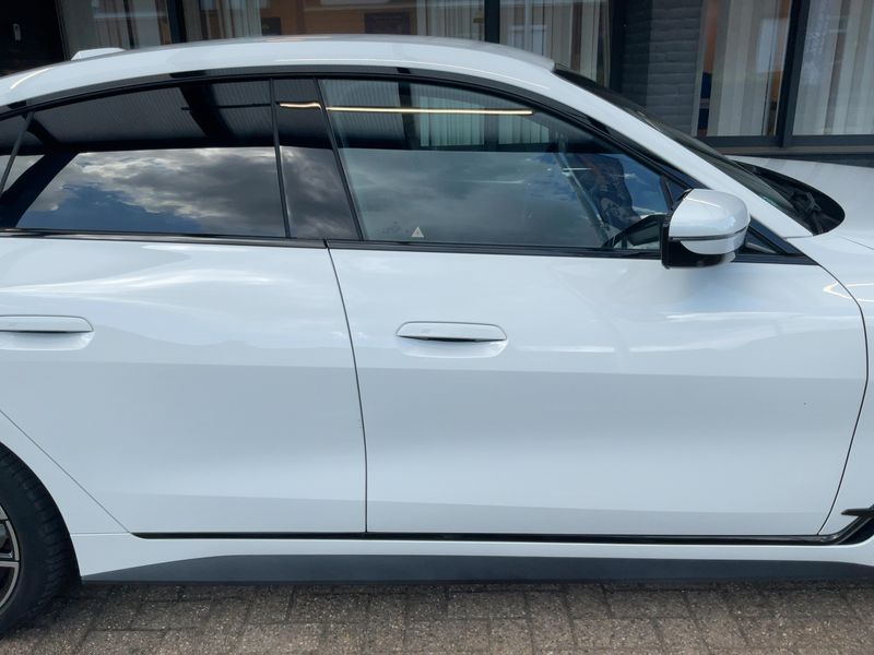 BMW i4 eDrive40 Gran Coupe M Sport 2023 – снимка 10