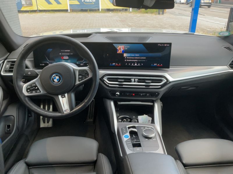 BMW i4 eDrive40 Gran Coupe M Sport 2023 – снимка 17