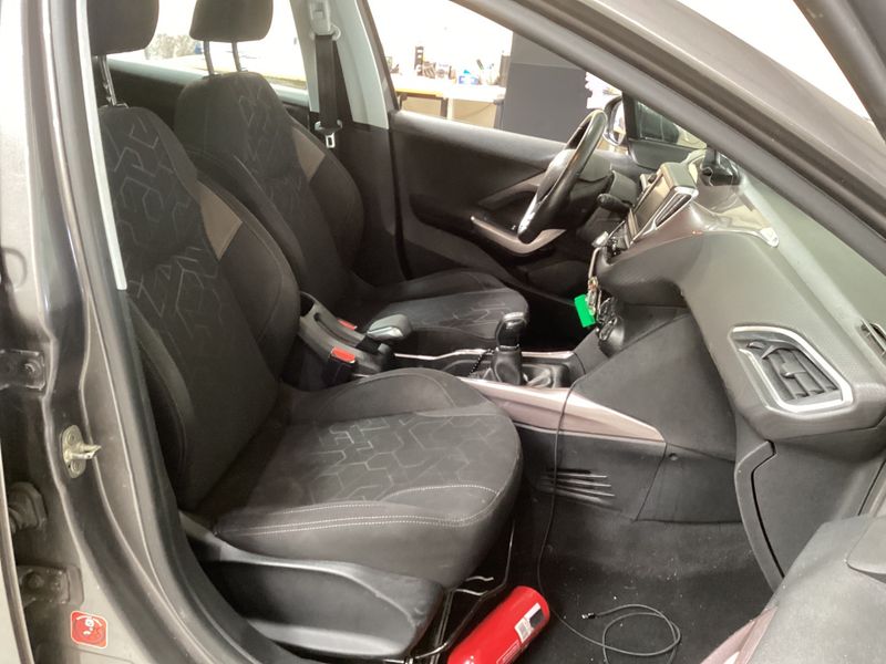 Peugeot 2008 1.6 Active 2013 – снимка 3
