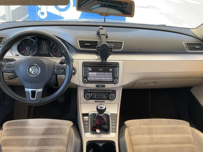 Volkswagen Passat CC 2.0 TDI BlueMotion Tech 2011 – снимка 17