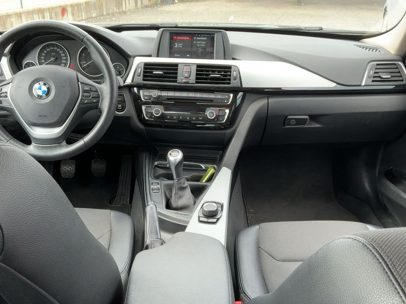 BMW 3er 320d xDrive 2017 – снимка 17