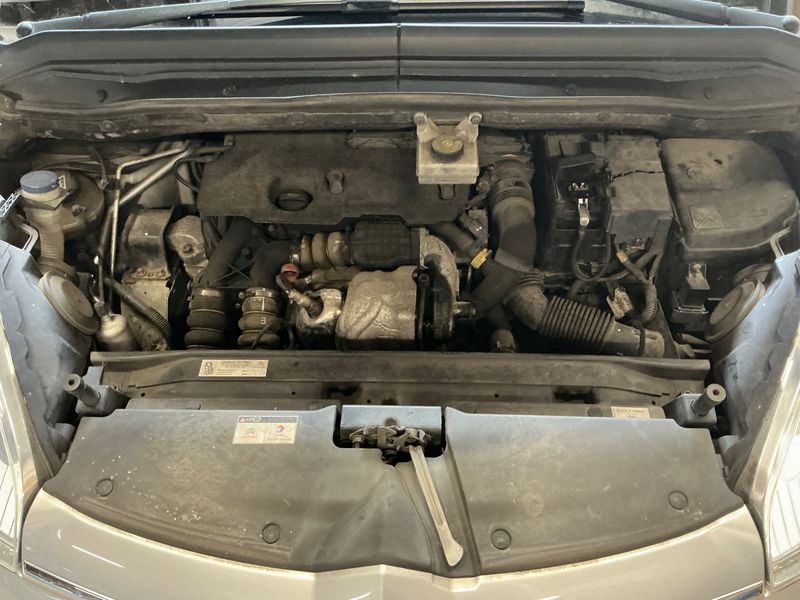 Citroen C4 Picasso 1.6 HDi Attraction 2012 – снимка 12