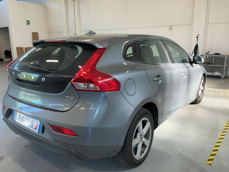 Volvo V40 2.0 D2 Kinetic 2015 – снимка 8