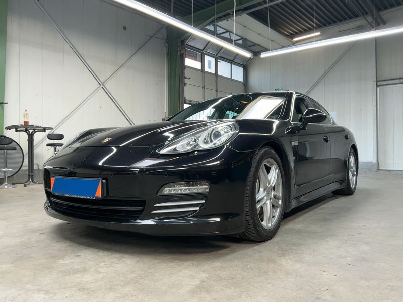 Porsche Panamera 4S 2011 – снимка 1