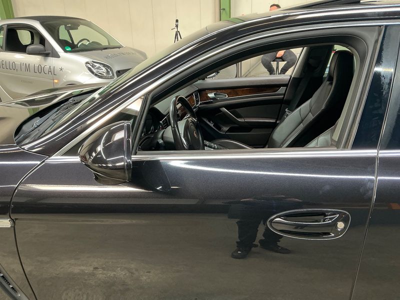 Porsche Panamera 4S 2011 – снимка 29