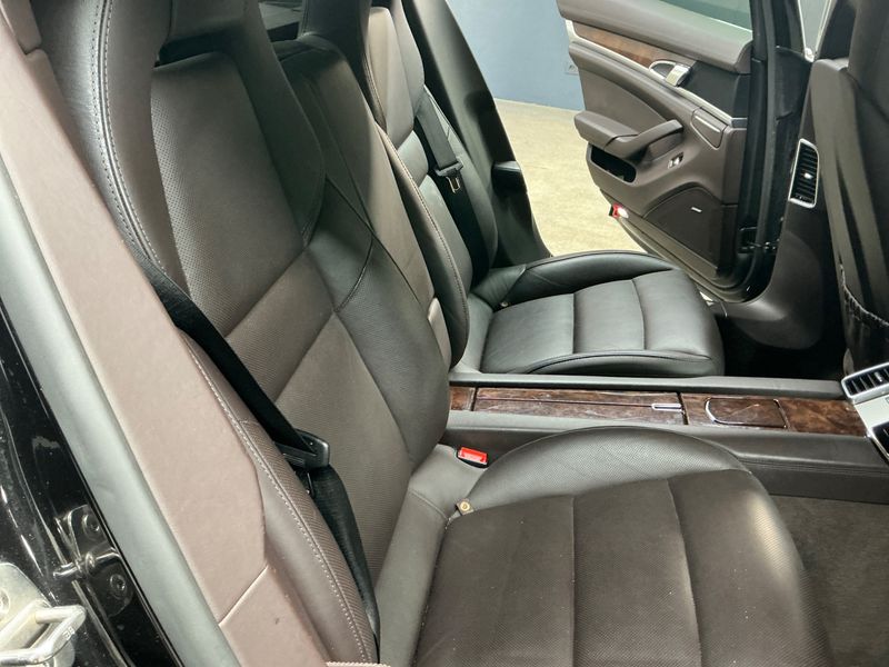 Porsche Panamera 4S 2011 – снимка 41