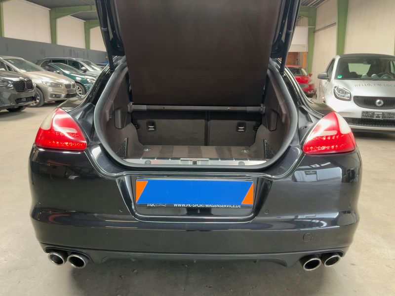 Porsche Panamera 4S 2011 – снимка 16