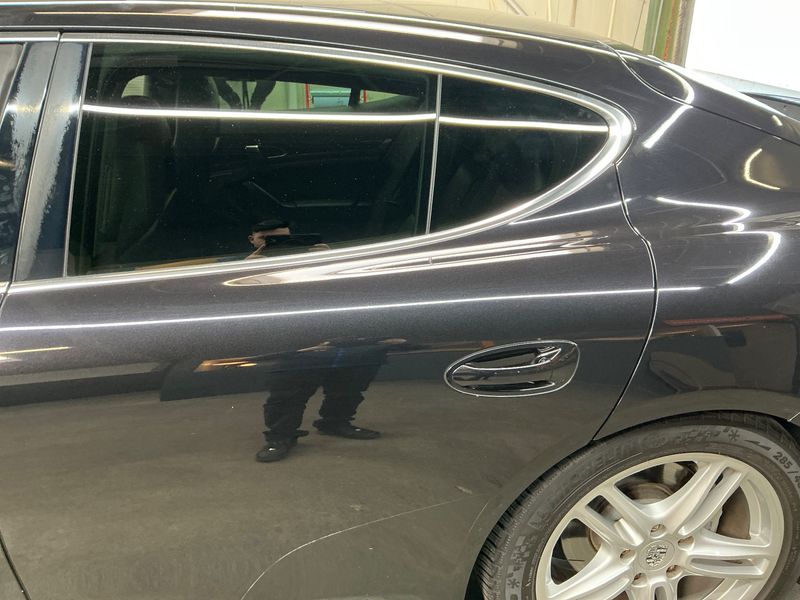 Porsche Panamera 4S 2011 – снимка 30