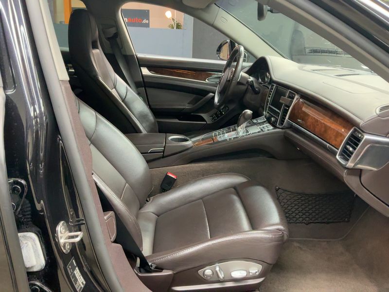 Porsche Panamera 4S 2011 – снимка 17