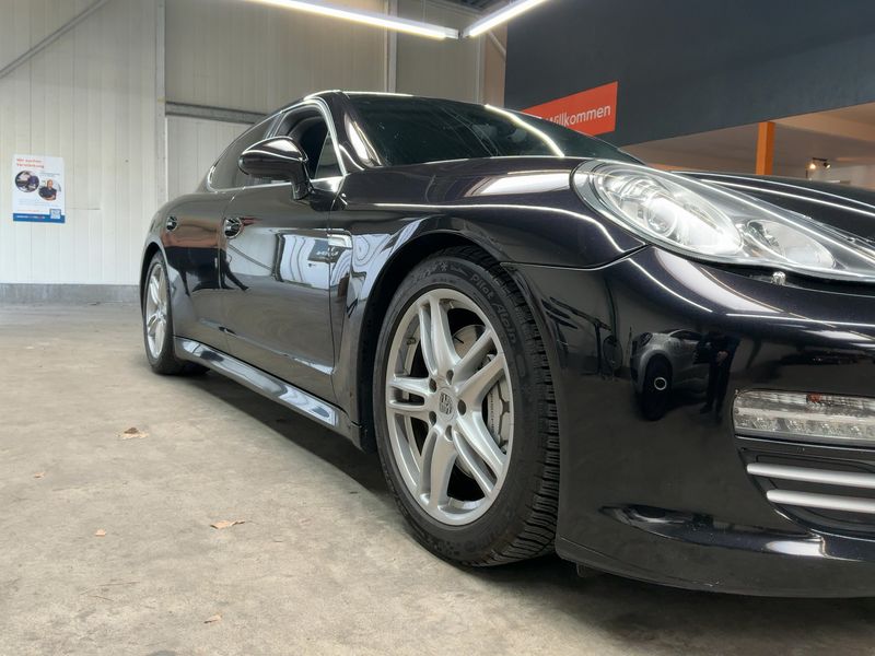 Porsche Panamera 4S 2011 – снимка 12
