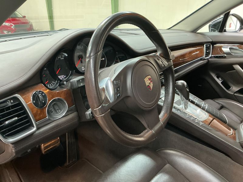 Porsche Panamera 4S 2011 – снимка 37