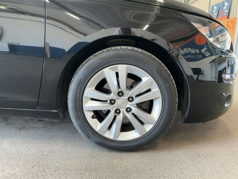 Peugeot 308 1.6 Blue-HDi Business Pack 2016 – снимка 11