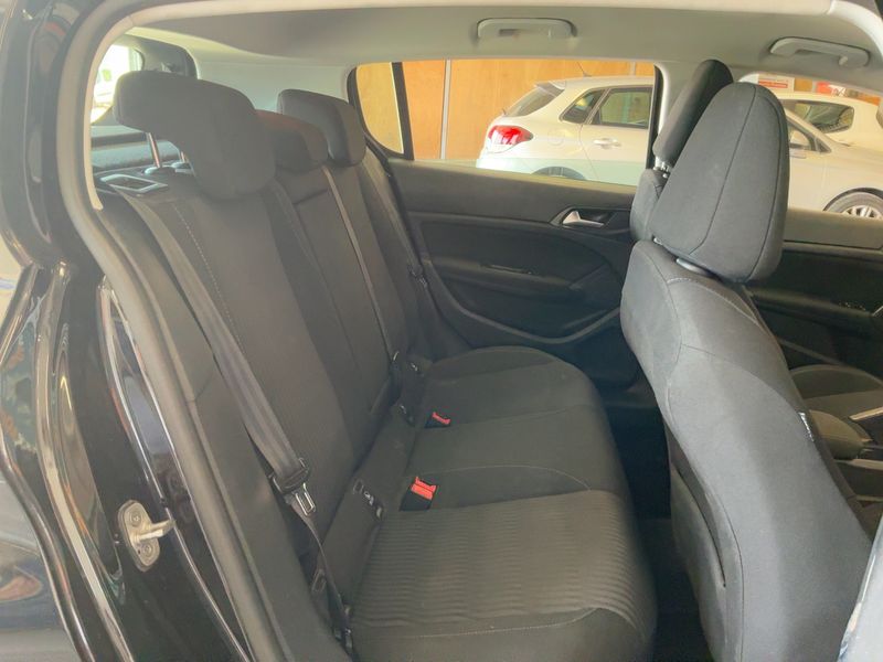 Peugeot 308 1.6 Blue-HDi Business Pack 2016 – снимка 19