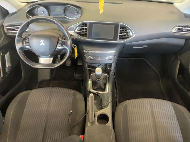 Peugeot 308 1.6 Blue-HDi Business Pack 2016 – снимка 17