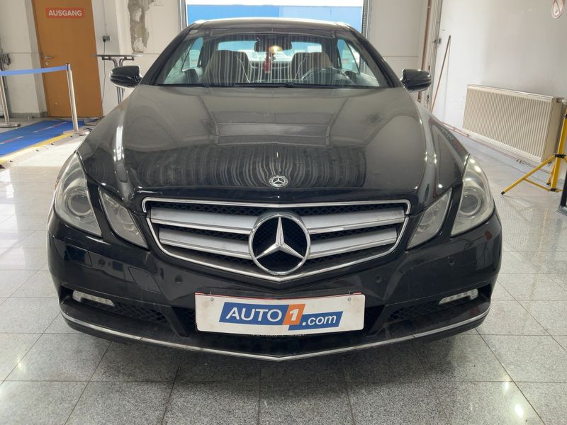 Mercedes-Benz E-Klasse E 350 CGI BlueEfficiency Avantgarde 2009 – снимка 14