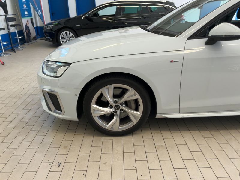Audi A4 45 TFSI Mild-Hybrid quattro S line 2021 – снимка 2