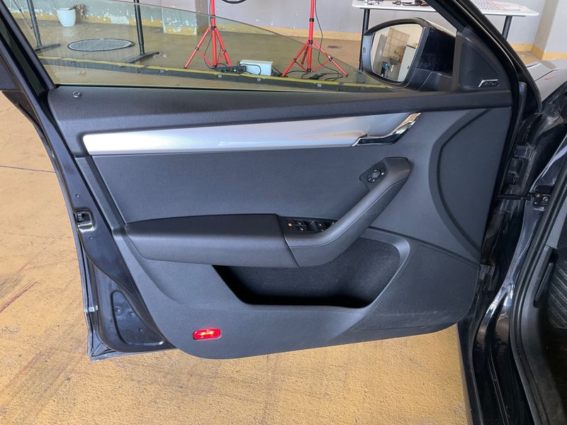 Skoda Octavia 2.0 TDI Style 2015 – снимка 38