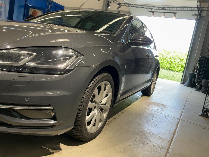 Volkswagen Golf VII 2.0 TDI Highline BlueMotion Tech 2018 – снимка 2
