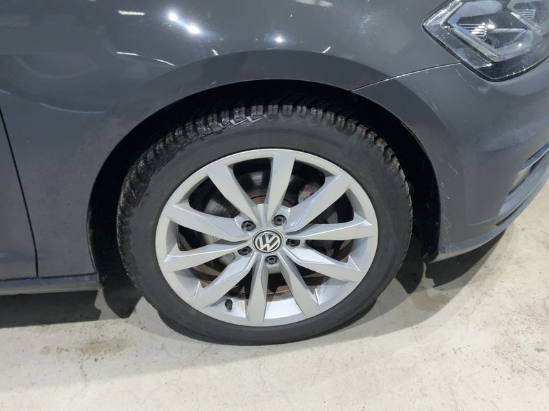 Volkswagen Golf VII 2.0 TDI Highline BlueMotion Tech 2018 – снимка 11