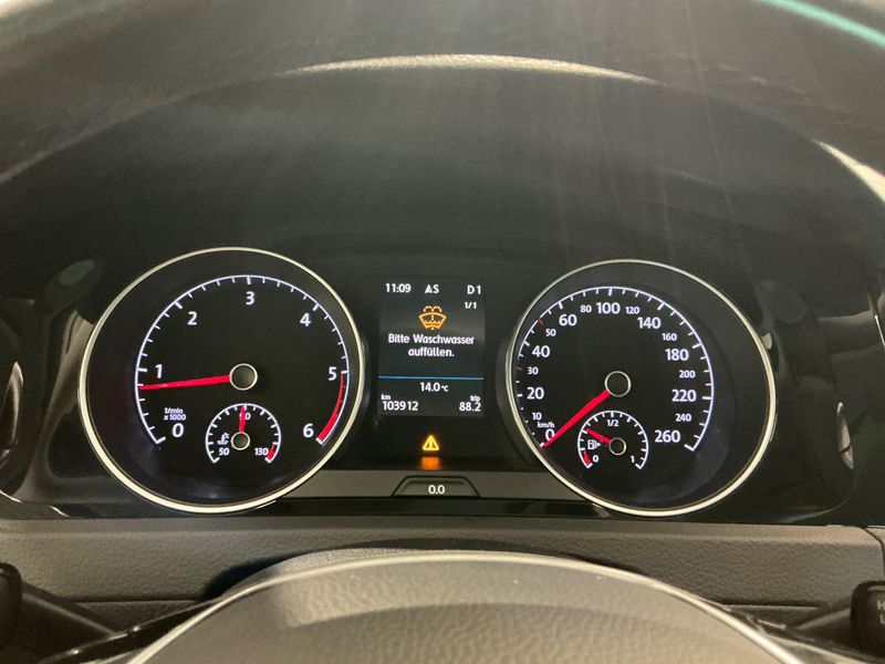 Volkswagen Golf VII 2.0 TDI Highline BlueMotion Tech 2018 – снимка 18