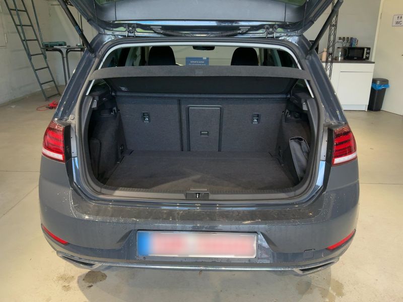 Volkswagen Golf VII 2.0 TDI Highline BlueMotion Tech 2018 – снимка 15