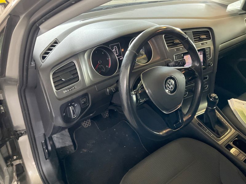 Volkswagen Golf VII 1.6 TDI Comfortline BlueMotion Tech 2013 – снимка на щета 44