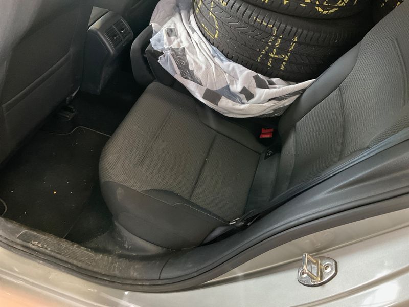Volkswagen Golf VII 1.6 TDI Comfortline BlueMotion Tech 2013 – снимка на щета 47