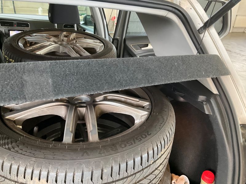 Volkswagen Golf VII 1.6 TDI Comfortline BlueMotion Tech 2013 – снимка на щета 45