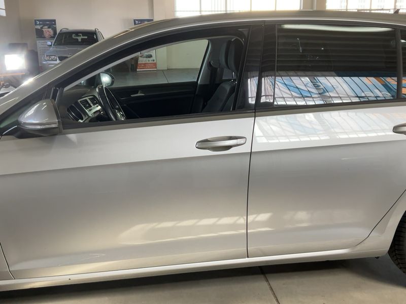 Volkswagen Golf VII 1.6 TDI Comfortline BlueMotion Tech 2013 – снимка 4