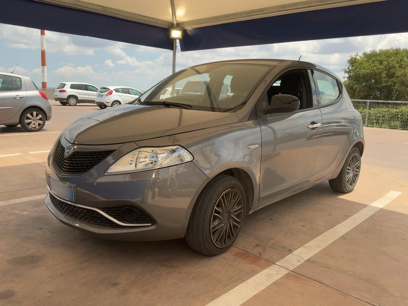 Lancia Ypsilon 1.0 Mild-Hybrid Gold 2021 – снимка 1
