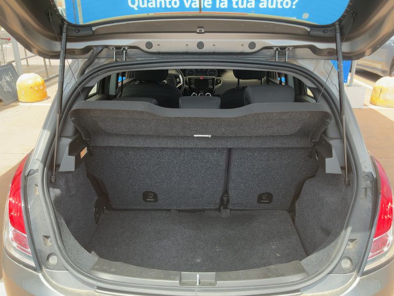 Lancia Ypsilon 1.0 Mild-Hybrid Gold 2021 – снимка 15