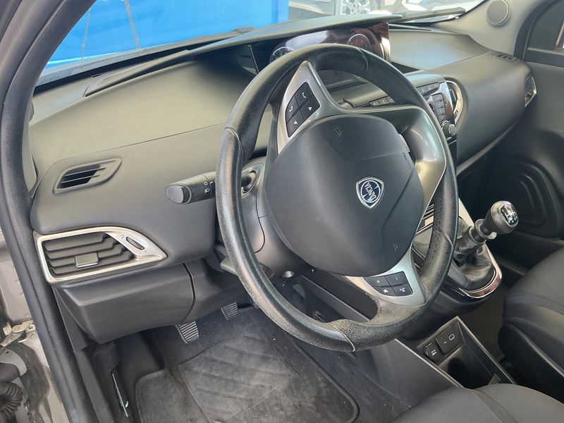 Lancia Ypsilon 1.0 Mild-Hybrid Gold 2021 – снимка 24