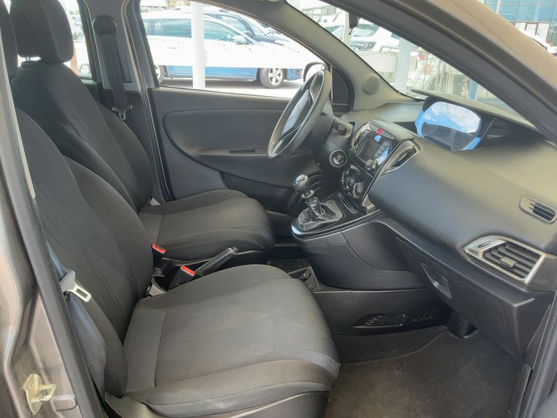 Lancia Ypsilon 1.0 Mild-Hybrid Gold 2021 – снимка 16