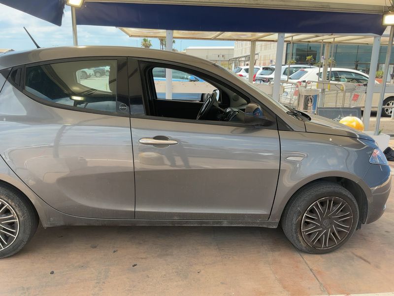 Lancia Ypsilon 1.0 Mild-Hybrid Gold 2021 – снимка 10