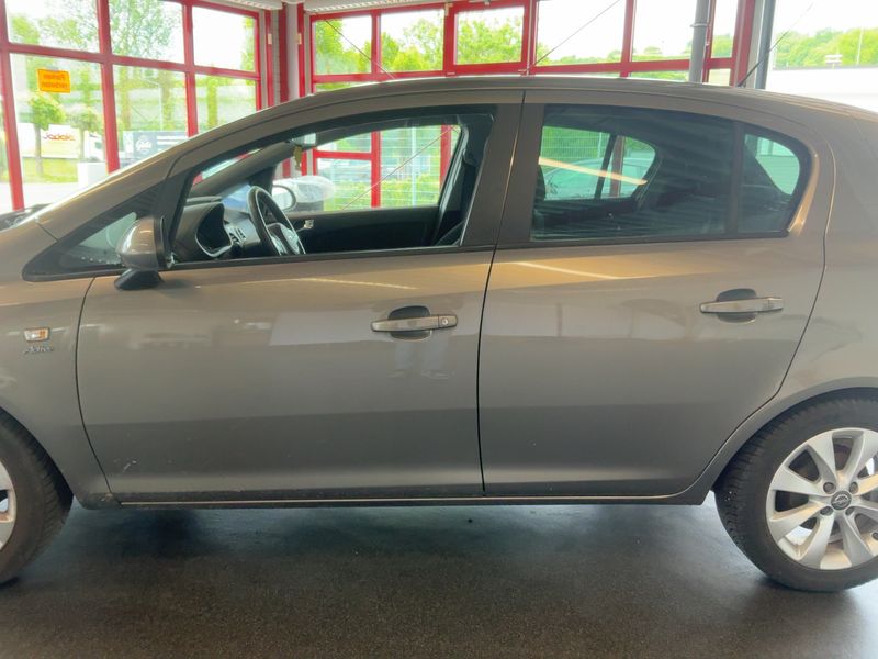 Opel Corsa 1.4 Active 2013 – снимка 4