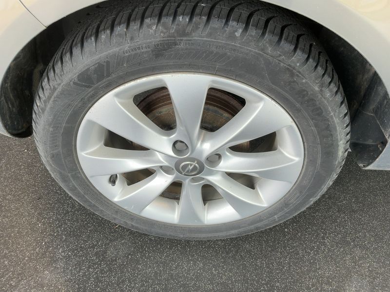 Opel Corsa 1.4 Active 2013 – снимка 9