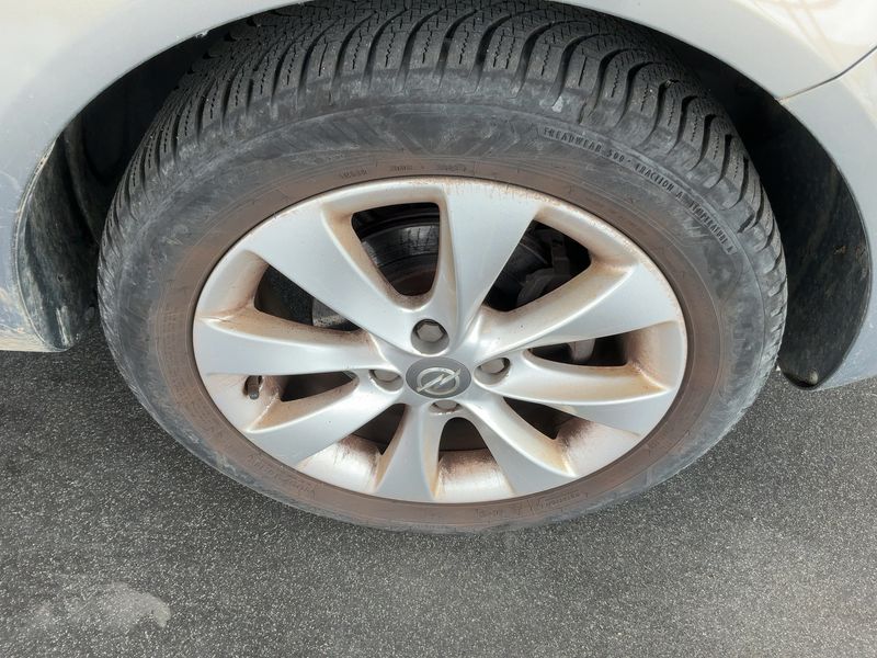 Opel Corsa 1.4 Active 2013 – снимка 11