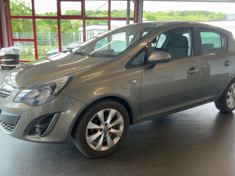 Opel Corsa 1.4 Active 2013 – снимка 2