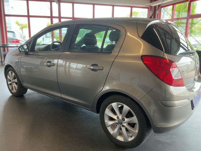 Opel Corsa 1.4 Active 2013 – снимка 6