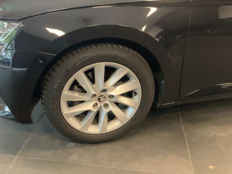 Skoda Superb 2.0 TDI Style 2022 – снимка 3