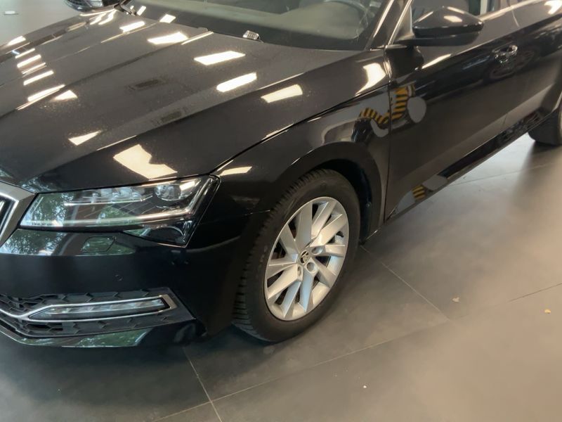 Skoda Superb 2.0 TDI Style 2022 – снимка 2