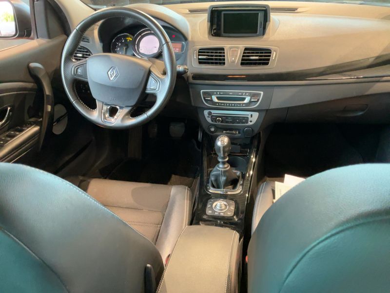 Renault Megane 1.5 dCi BOSE Edition 2014 – снимка 18